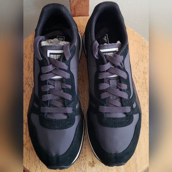 Puma Womans Black Asphalt Yarra Classic Sneakers NWT Size 7.5 - Picture 4 of 7